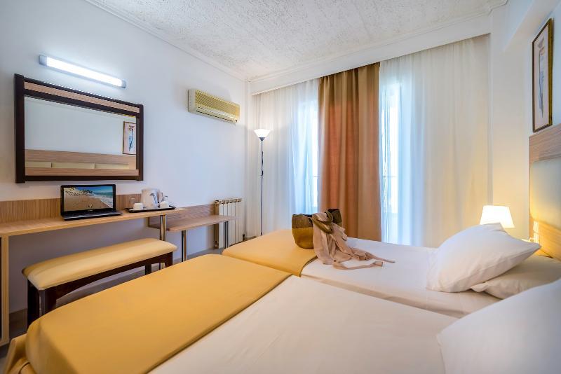 Niriides Beach Hotel Псалиди Экстерьер фото