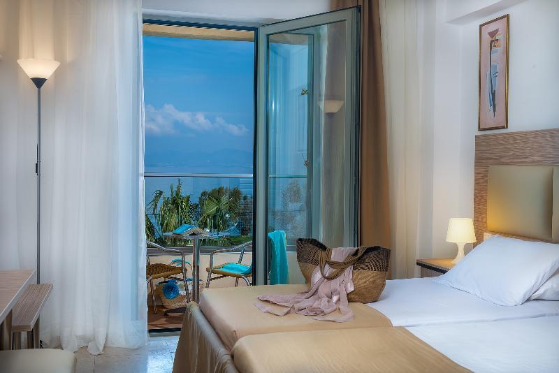 Niriides Beach Hotel Псалиди Экстерьер фото