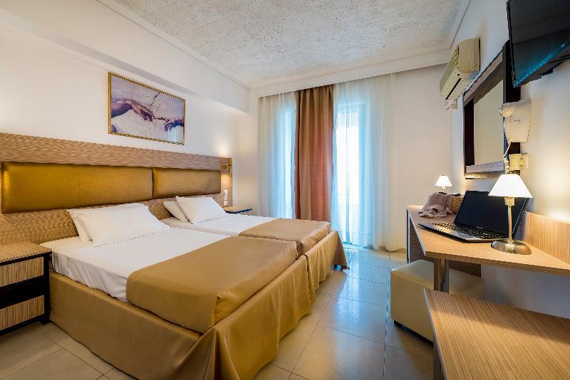 Niriides Beach Hotel Псалиди Экстерьер фото