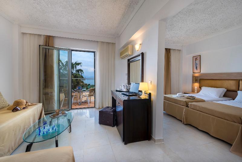 Niriides Beach Hotel Псалиди Экстерьер фото